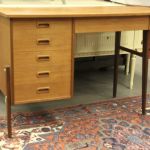 928 7708 WRITING DESK